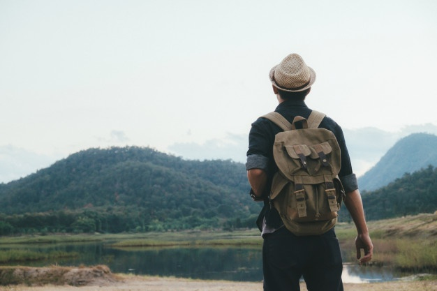 Read more about the article How to Travel on a Budget Without Sacrificing Comfort